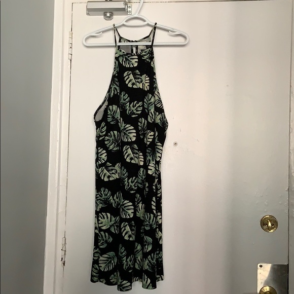 Forever 21 tropical leaf print dress *Size 3X* - Picture 1 of 2